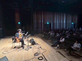 LINE_ALBUM_懐かしのメロディ_251024_2 dc0fea52fcbdfea4c2500ba2361927bb